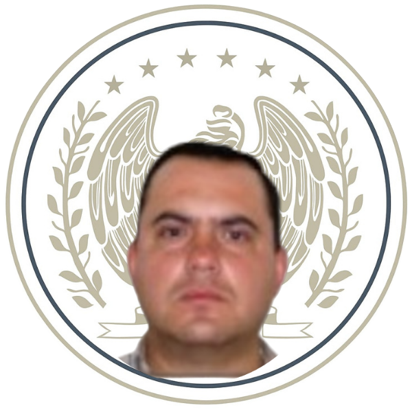 Álvaro Flores Farías
